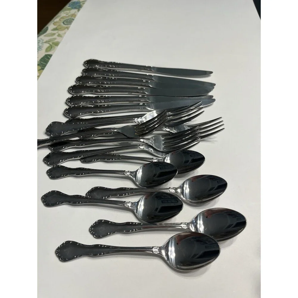 18pc Queens Court Japan Stainless Flatware Spoons/Forks/Knives 6 each